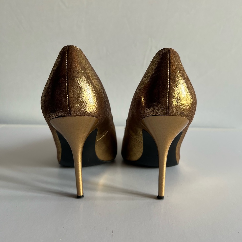Vintage GUESS Gold Pointed Toe Stiletto - Picture 5 of 6